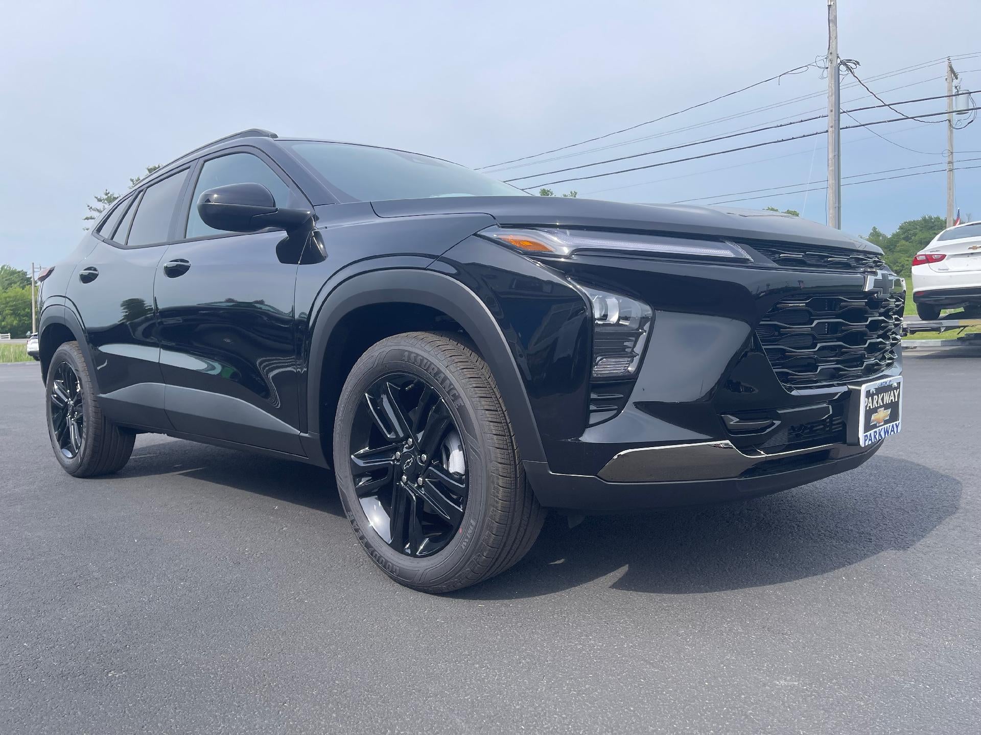 2026 Chevrolet Trax ACTIV in Mosaic Black Metallic — front three-quarter view